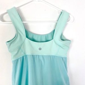 Lululemon tank women’s size 4 blue/aqua